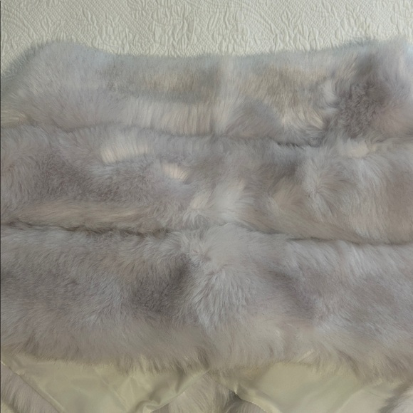 Faux Fur Stole - Picture 3 of 4